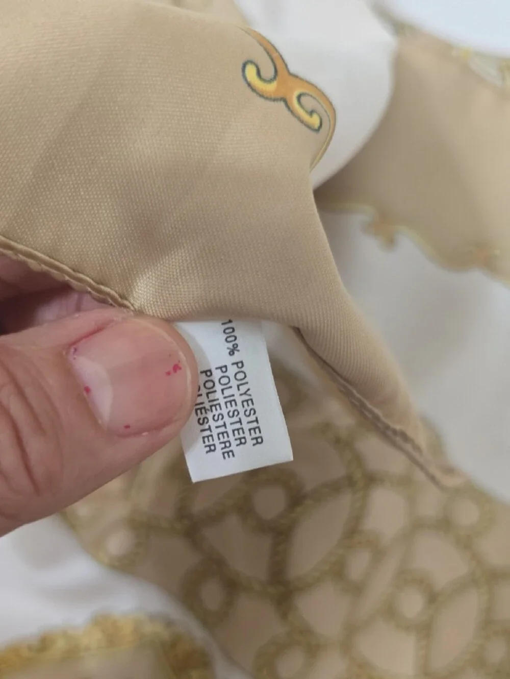 Neutral‎ Chain-Print Scarf Wrap - Beige & White